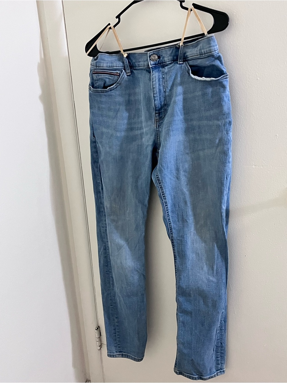 Tommy Hilfiger Men’s Straight Leg Jeans 32x30 Light Wash Blue Denim